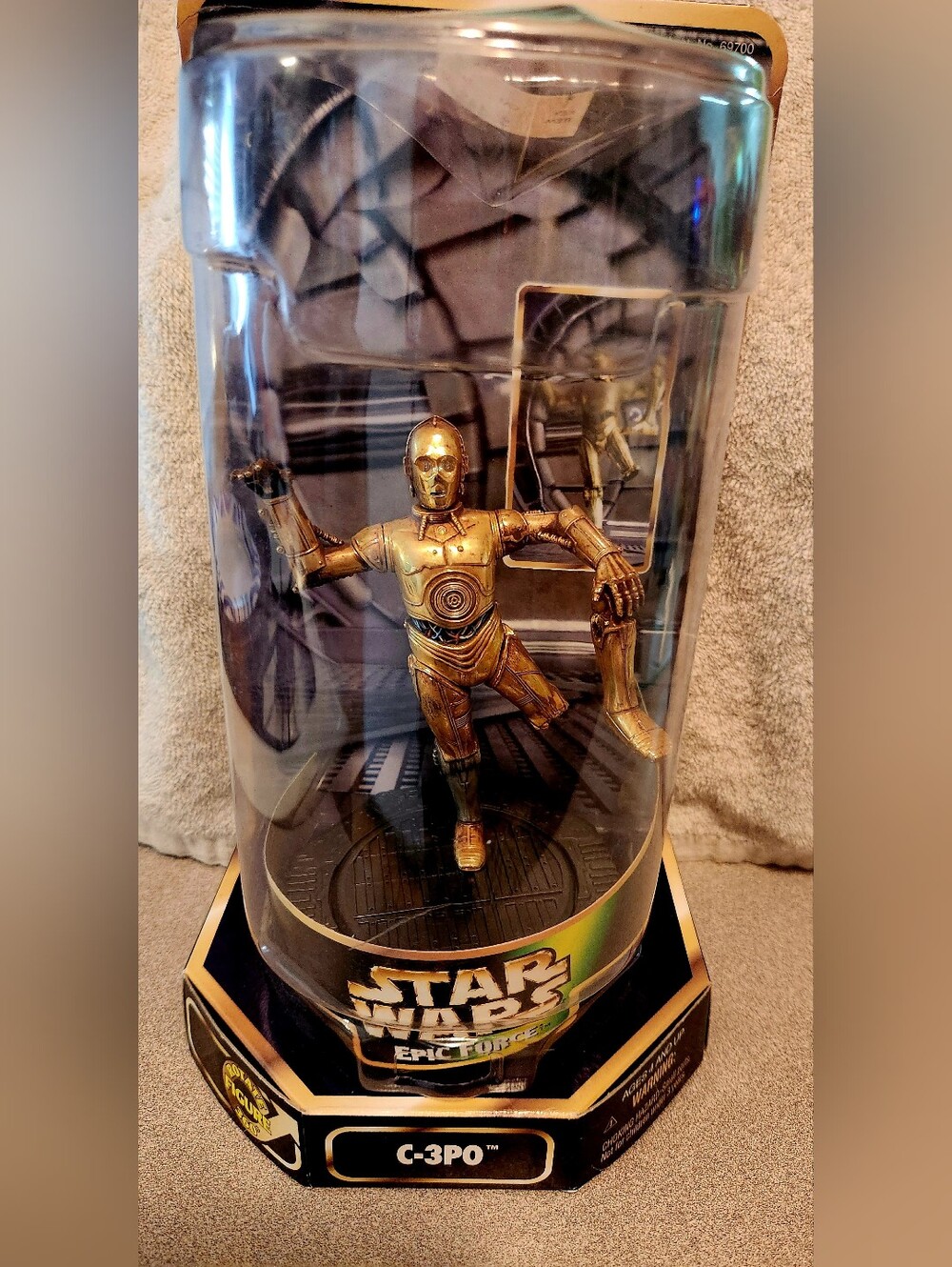 Star Wars Hasbro Kenner Epic Force C-3PO FigureRotating Platform  MIB 1997 Vinta